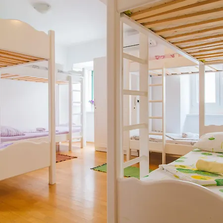 Cheap Sleep Marinero (adults Only) Albergue Hvar Town