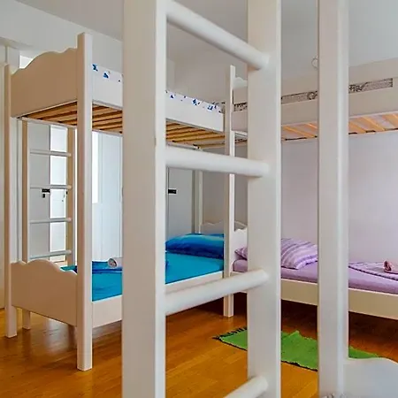 Hostel Cheap Sleep Marinero (adults Only) *