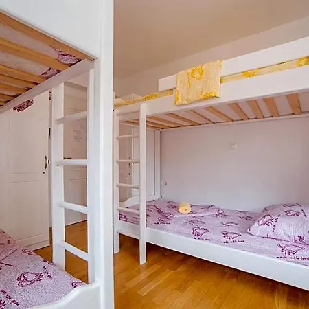 호스텔 Cheap Sleep Marinero (adults Only)