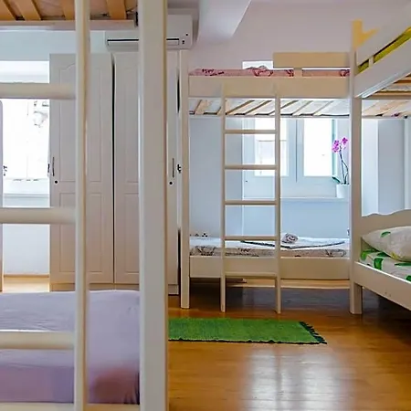 호스텔 Cheap Sleep Marinero (adults Only) *