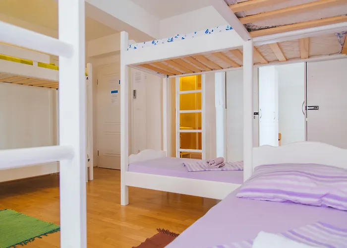 Auberge de jeunesse Cheap Sleep Marinero (adults Only)